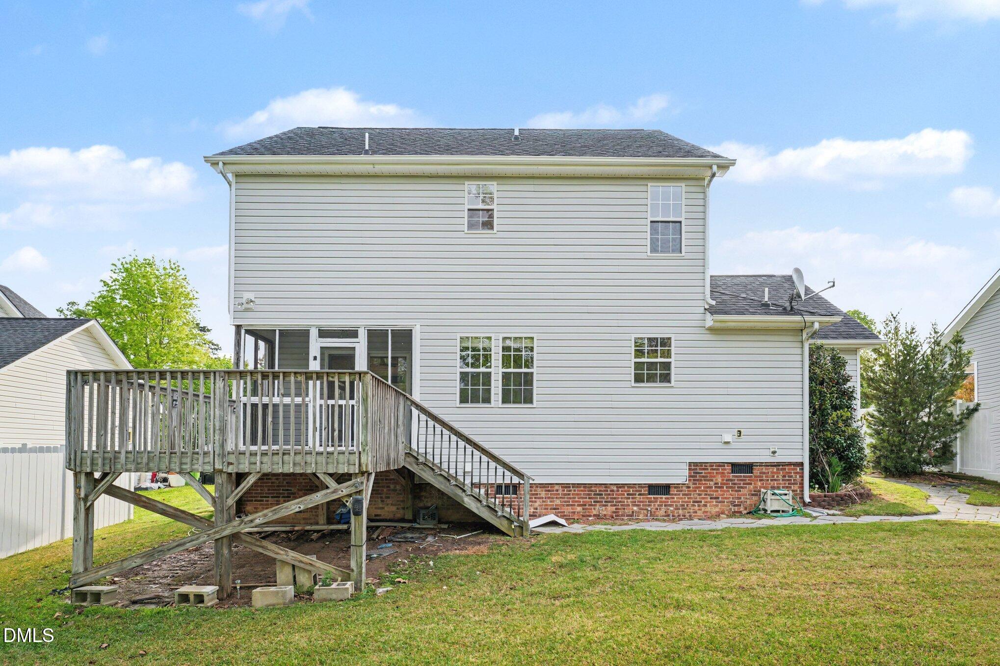 215 Spinel Lane