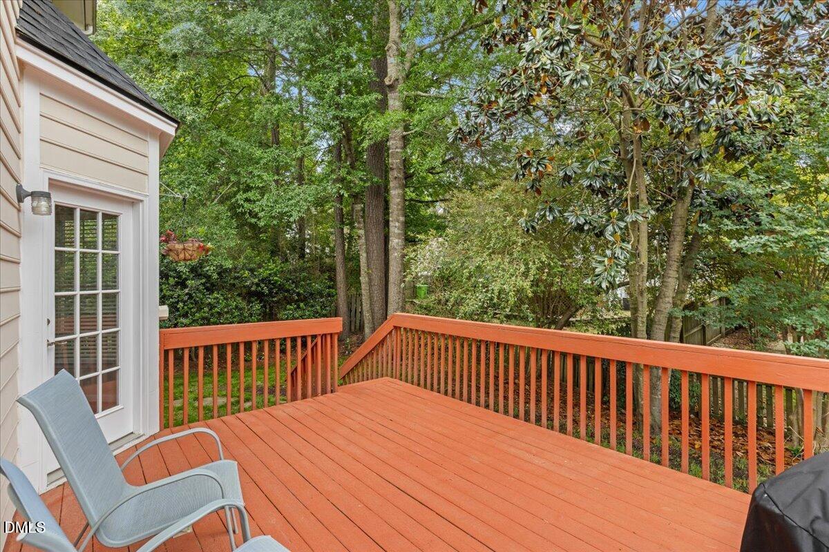 5221 Sutter Way