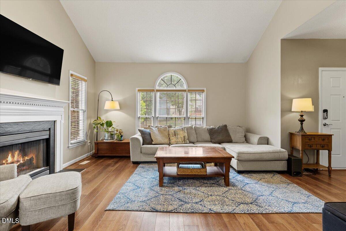 5221 Sutter Way