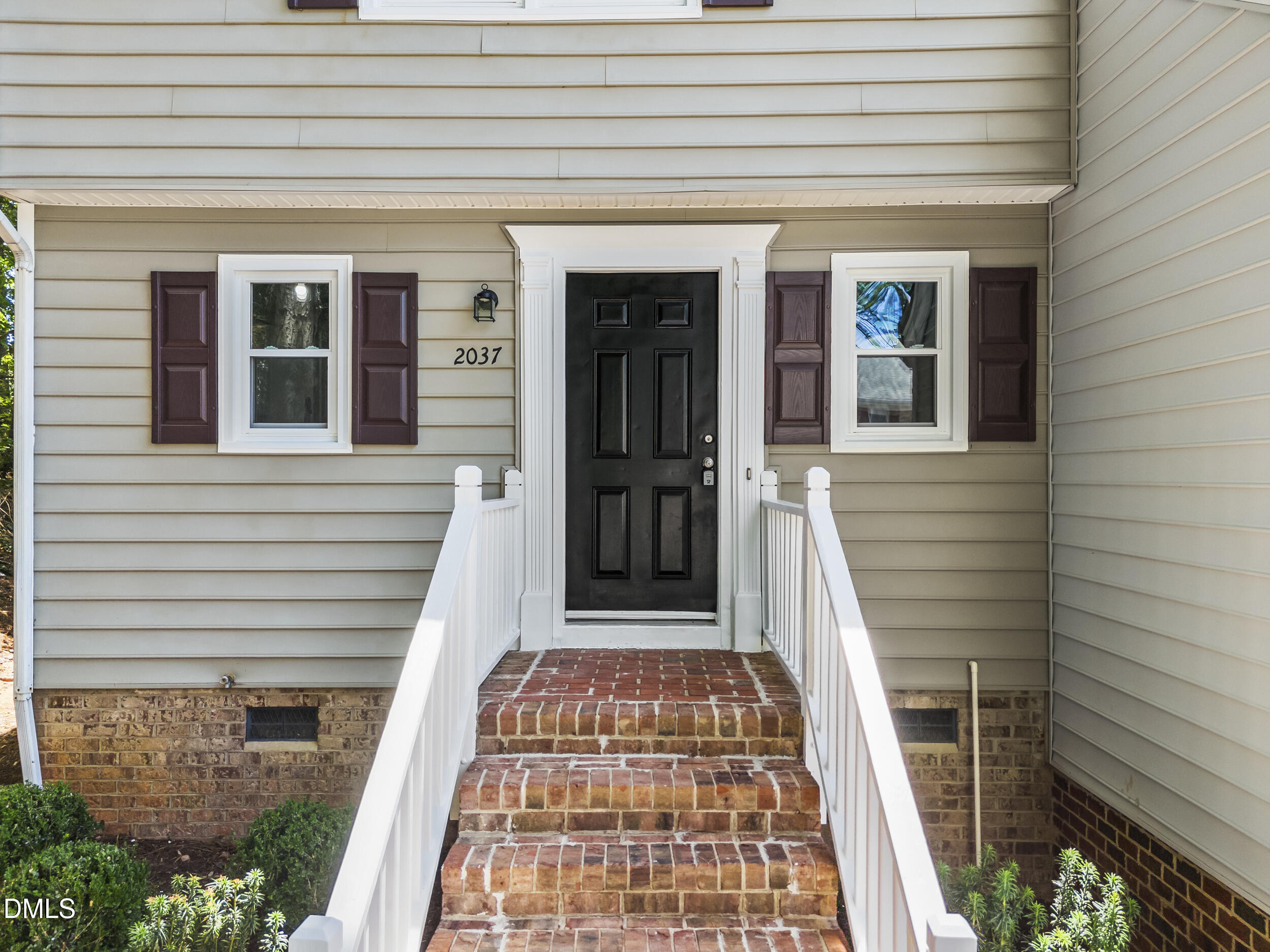 2037 Trexler Court