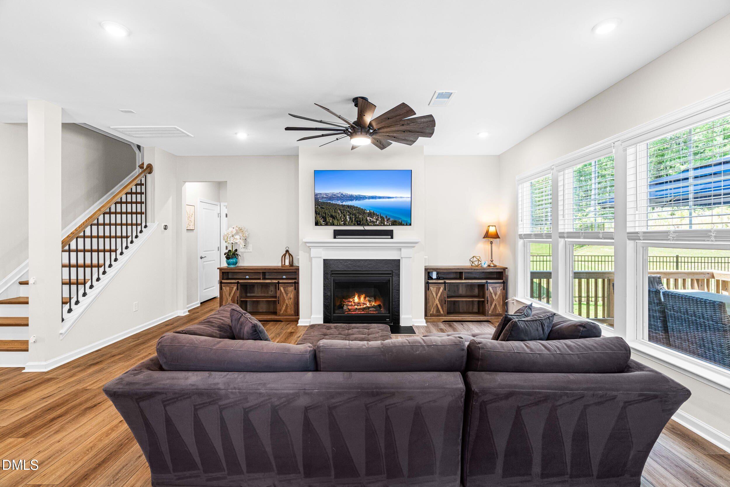 71 Highpointe Drive