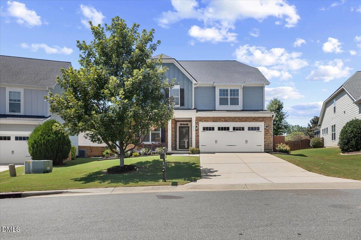 819 Lake Artesia Lane