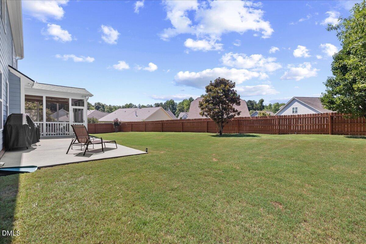 819 Lake Artesia Lane