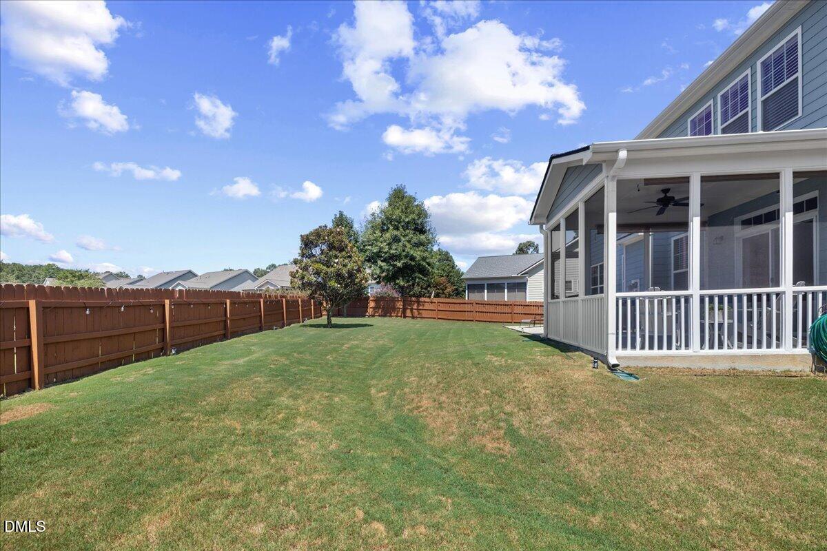 819 Lake Artesia Lane
