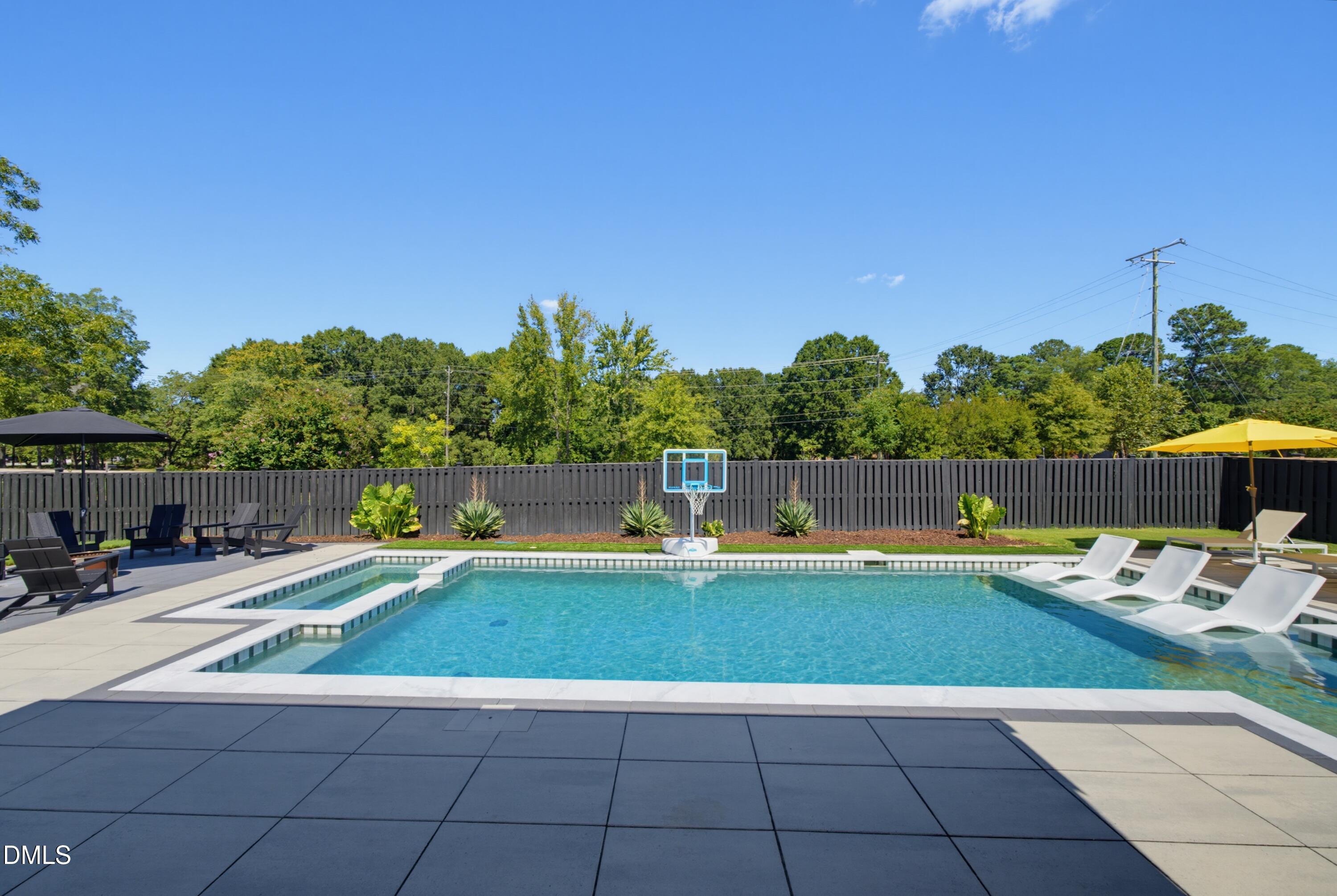 3506 Diamond Leaf Court