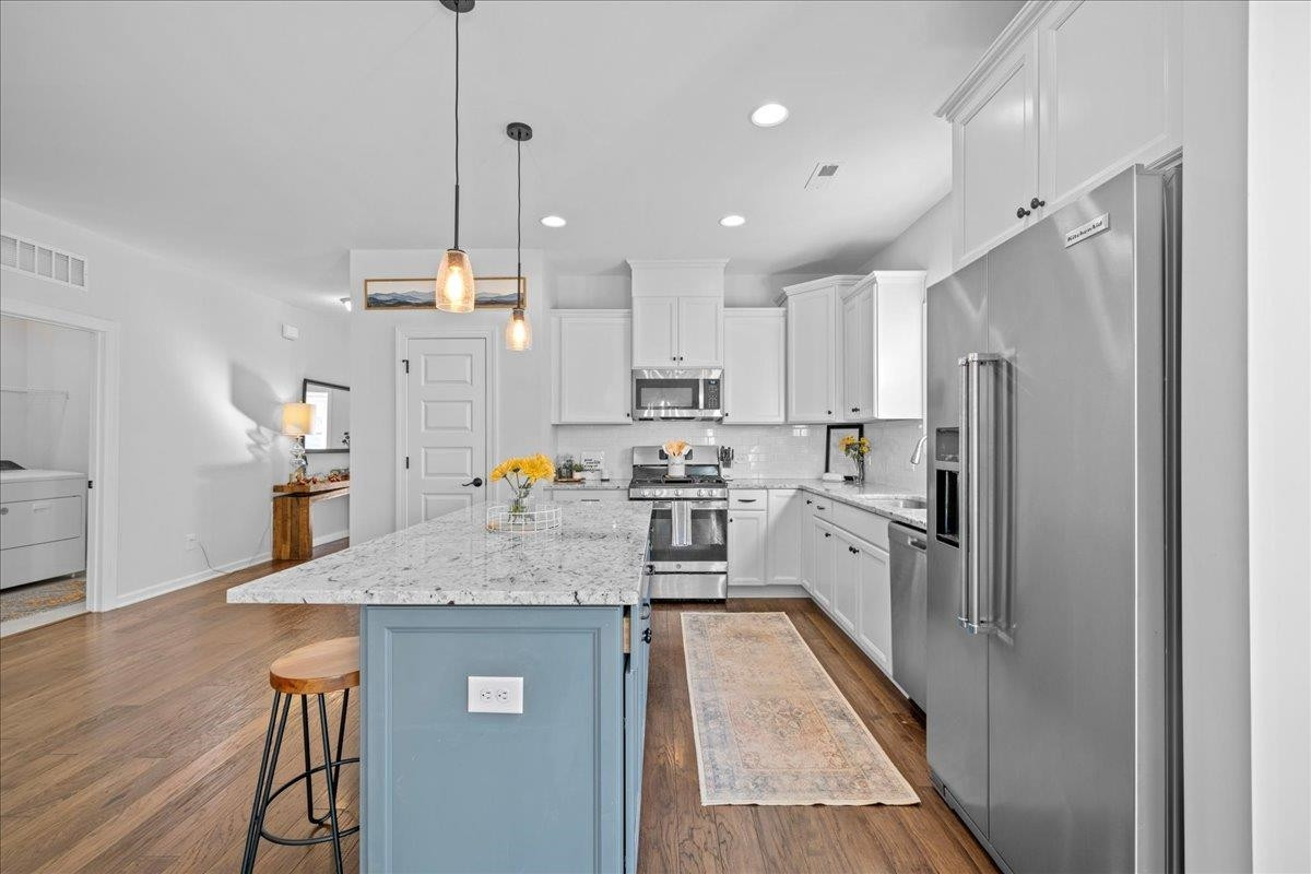 10801 Indian Lake Glen