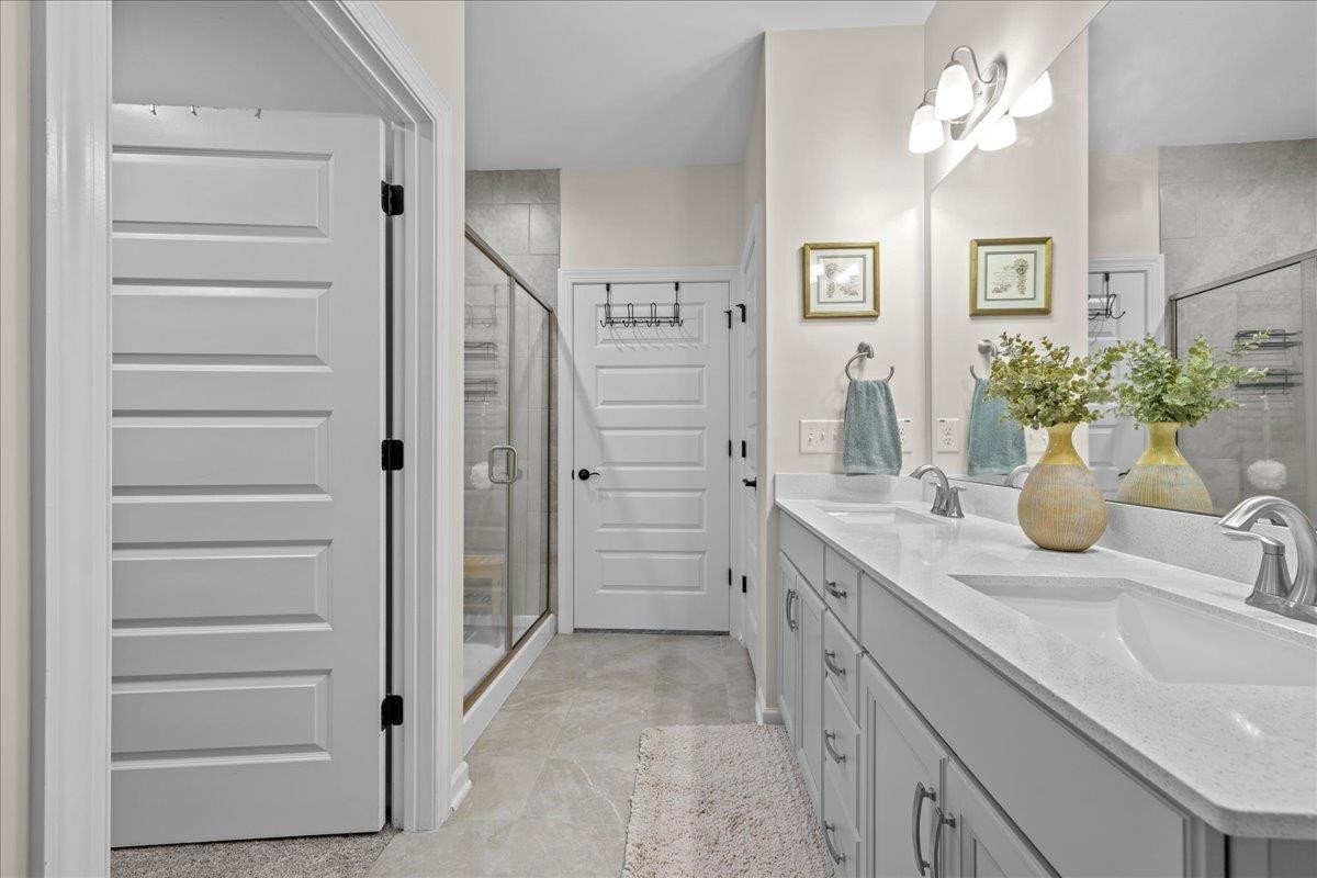 10801 Indian Lake Glen