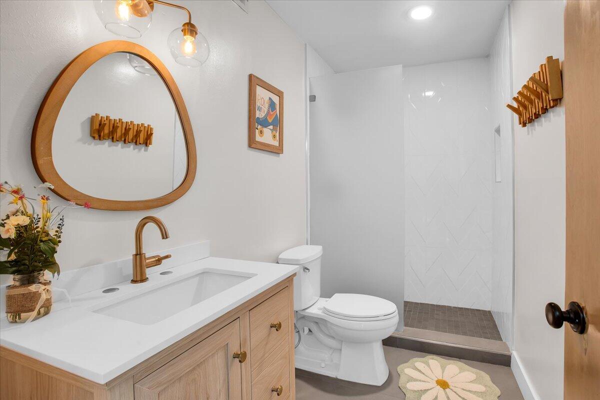 42320 Baracoa DR Unit: 10