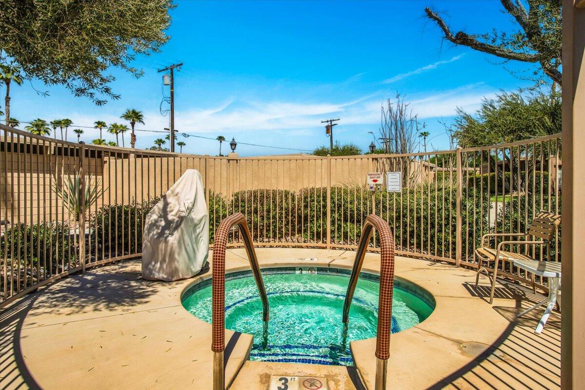 42320 Baracoa DR Unit: 10