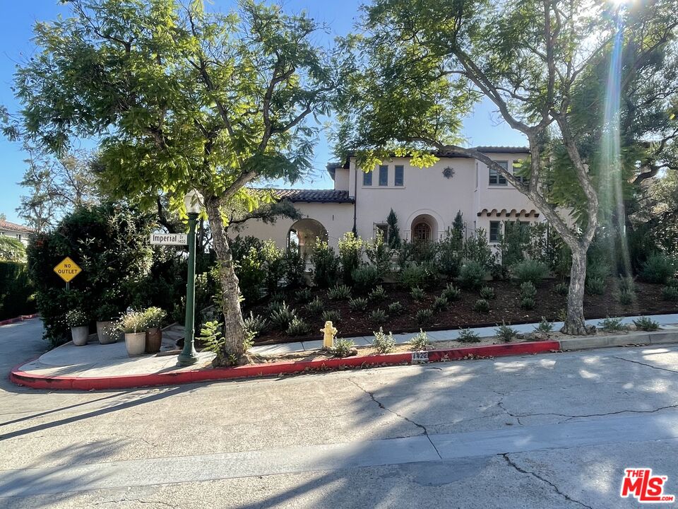 1422 Imperial Dr