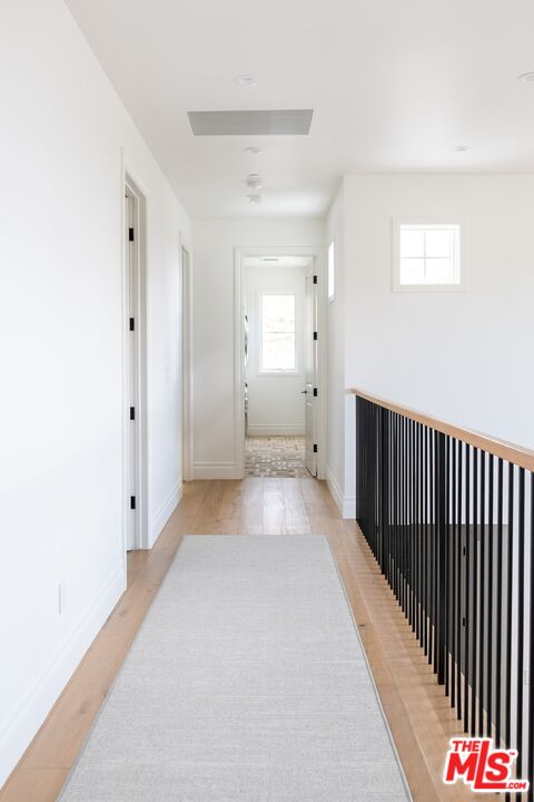 2456 Arbutus Dr