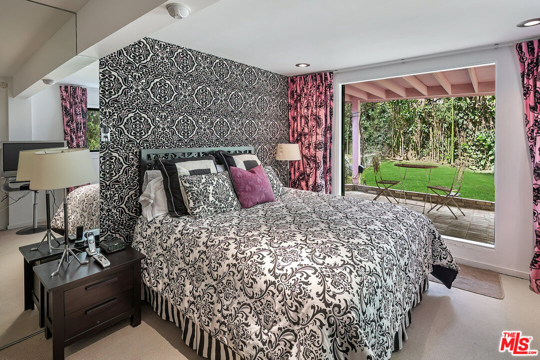 1143 Sierra Alta Way