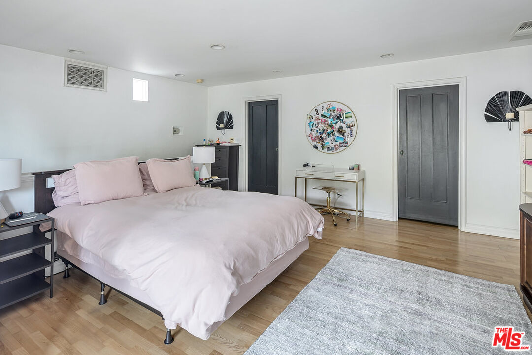 1143 Sierra Alta Way