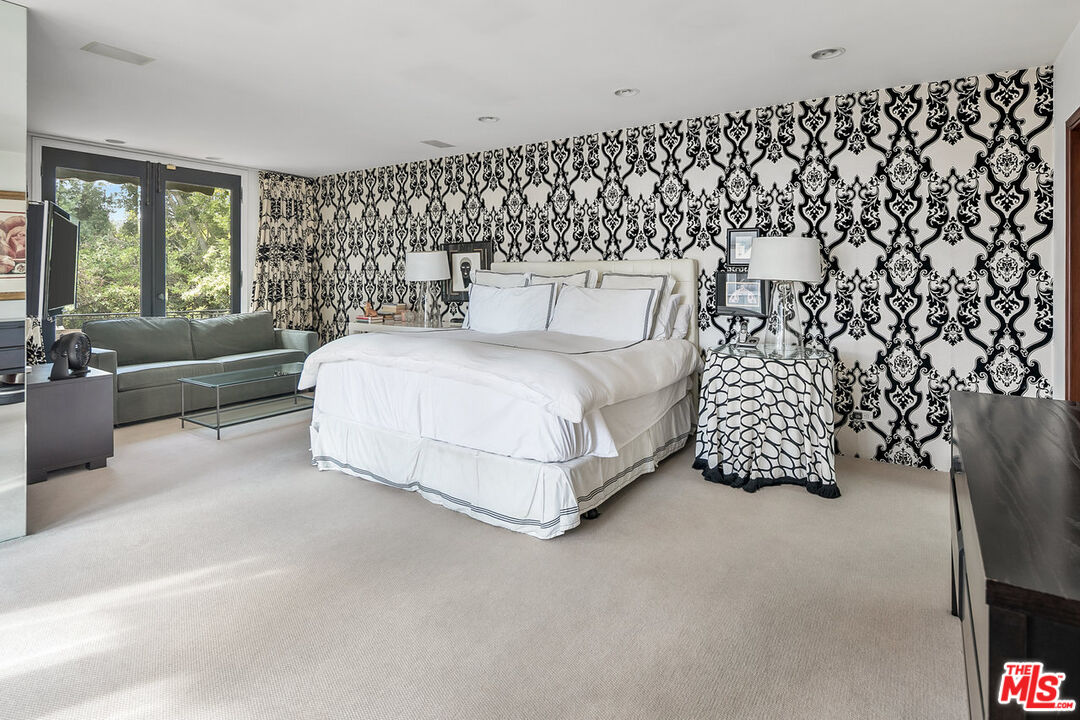 1143 Sierra Alta Way