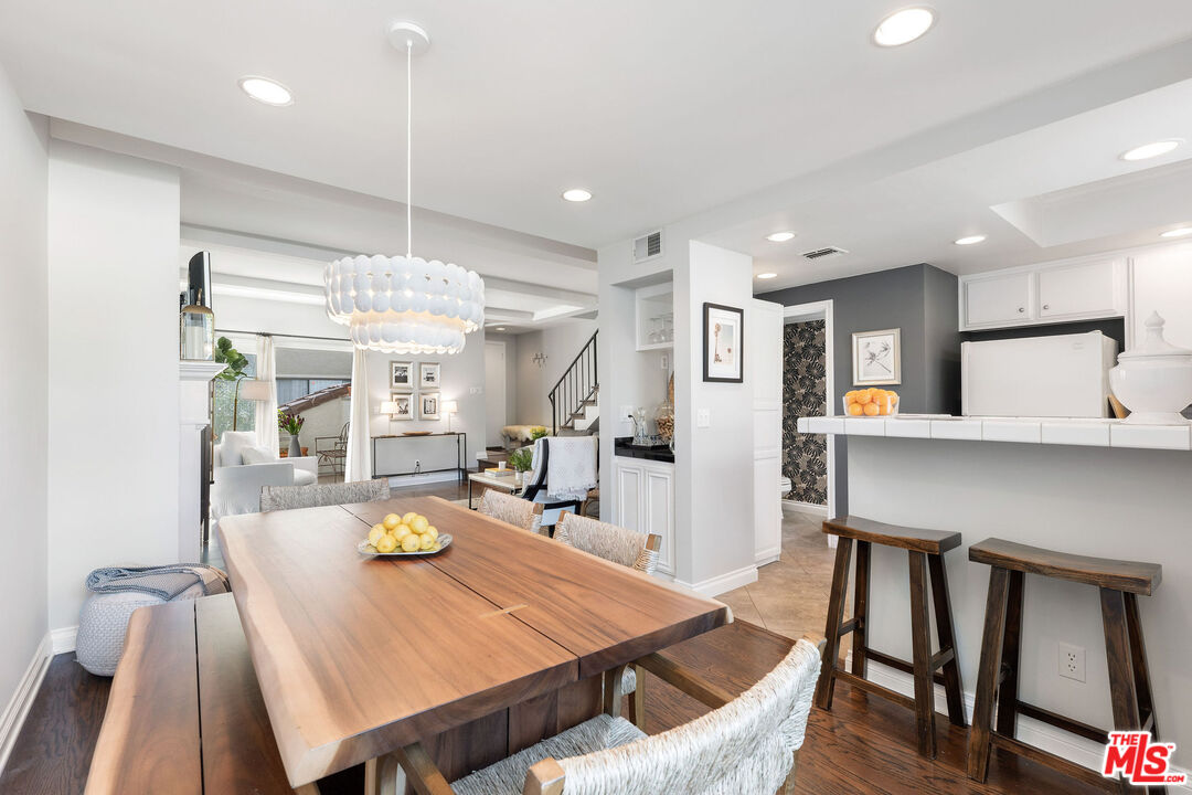 1232 STANFORD ST Unit: 5