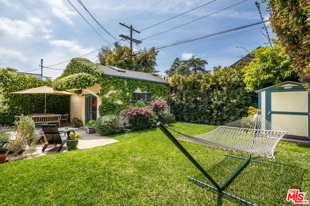 343 N Irving Blvd