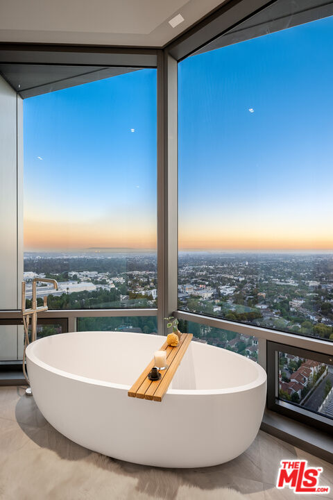 211 Elm Court Unit: 20A