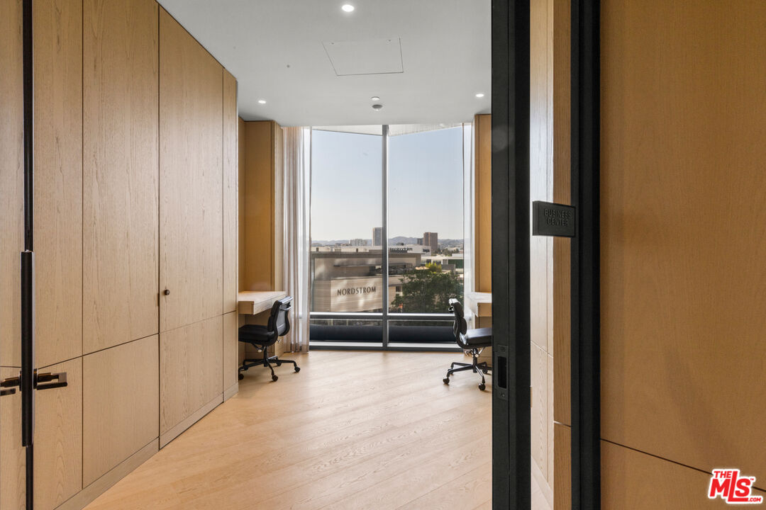 211 Elm Court Unit: 20A