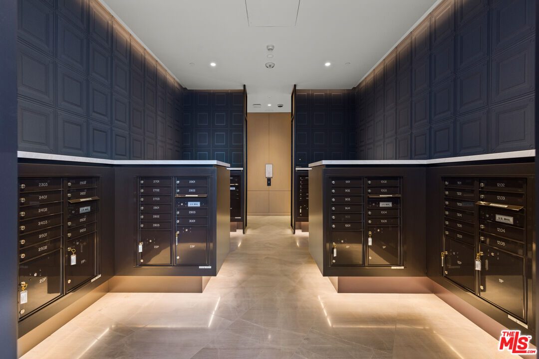 211 Elm Court Unit: 20A