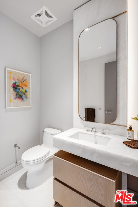 211 Elm Court Unit: 20A