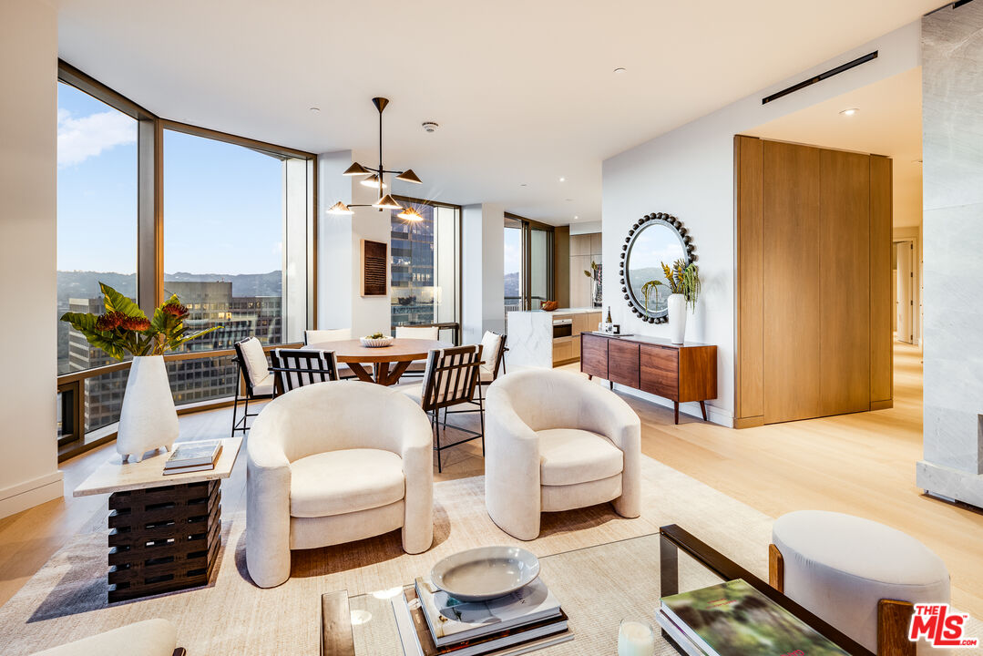 211 Elm Court Unit: 20A