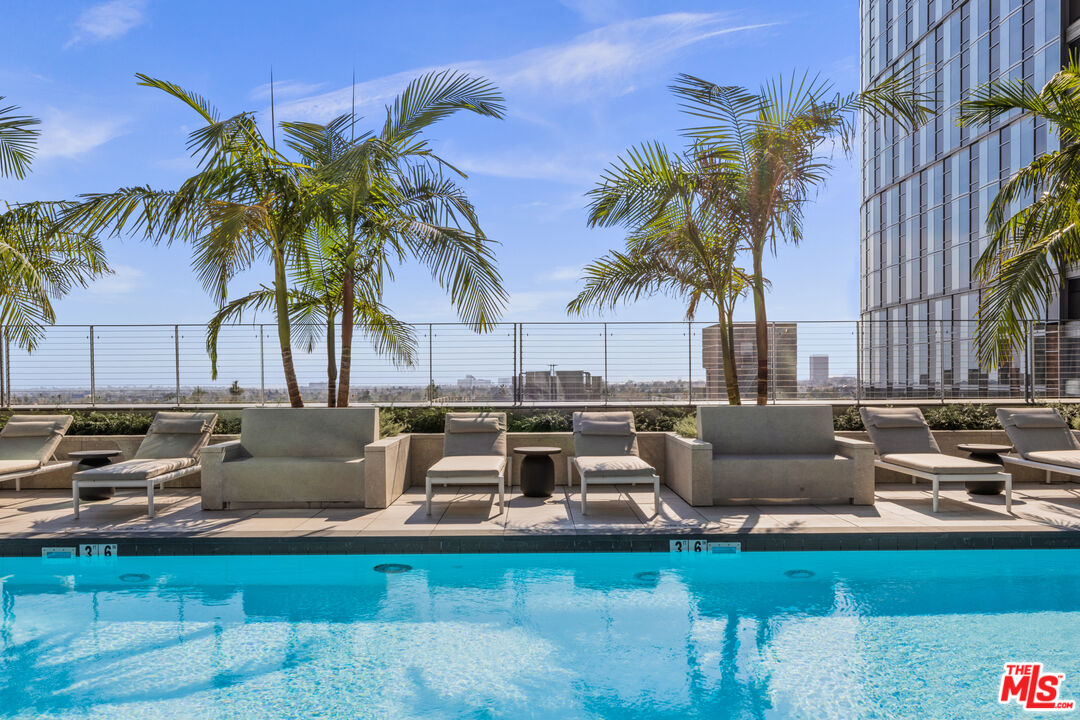 211 Elm Court Unit: 20A