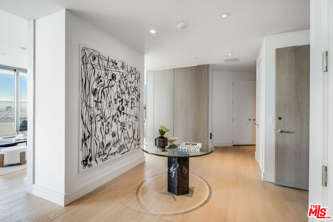 211 Elm Court Unit: 20A