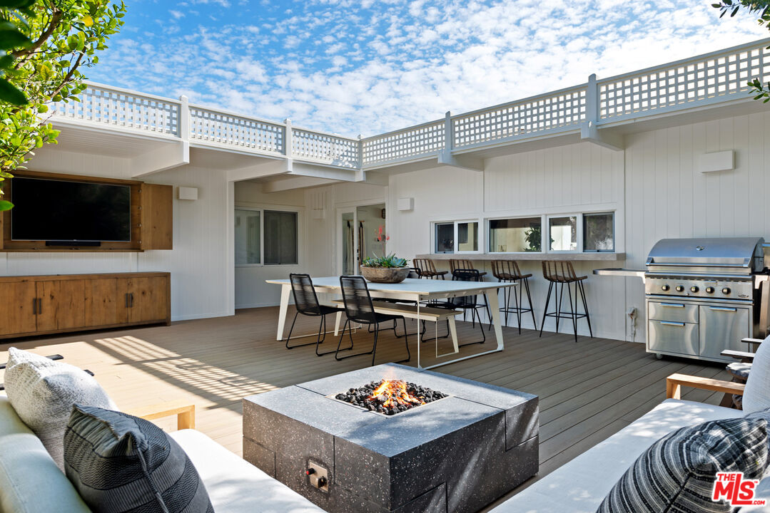 27070 Malibu Cove Colony Dr