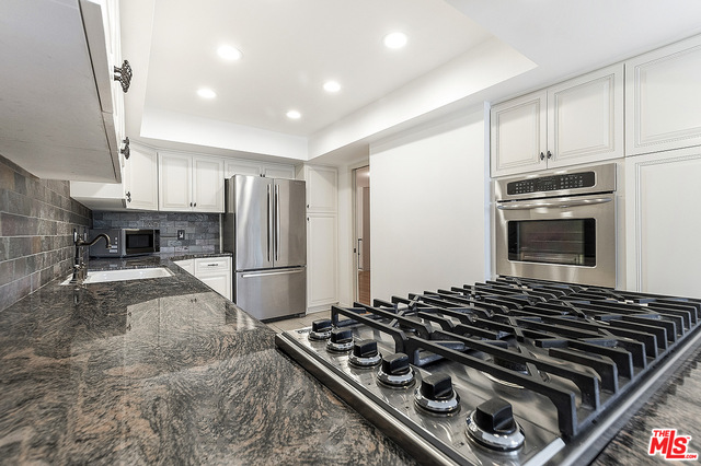4179 Sunnyslope Ave Unit: 102