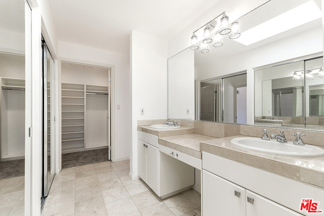 4179 Sunnyslope Ave Unit: 102