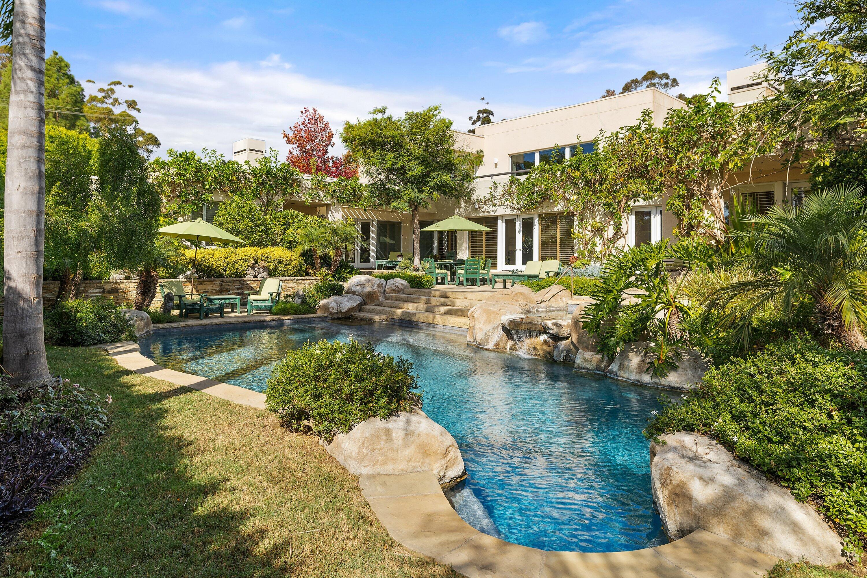 750 Picacho Lane