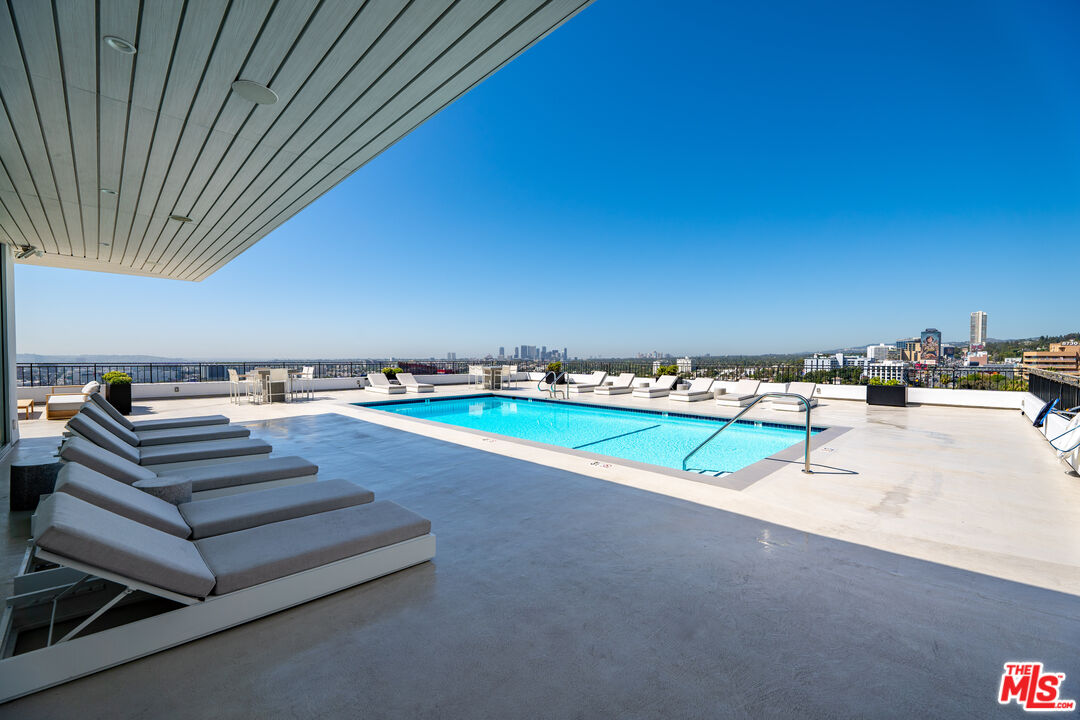 1100 Alta Loma Rd Unit: 604