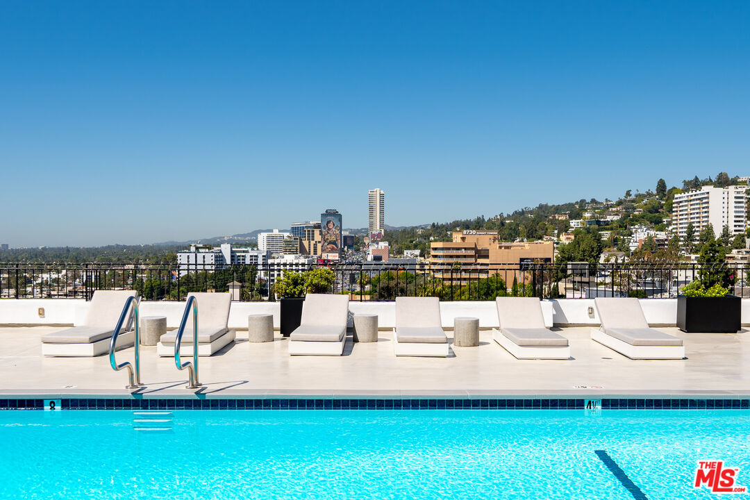 1100 Alta Loma Rd Unit: 604