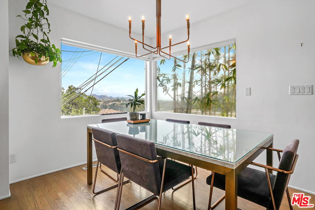 2203 Ridgemont Dr