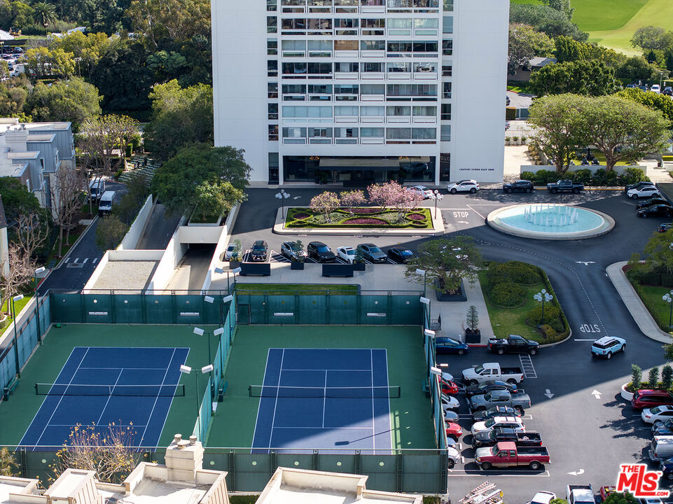 2222 Avenue Of The Stars Unit: 504