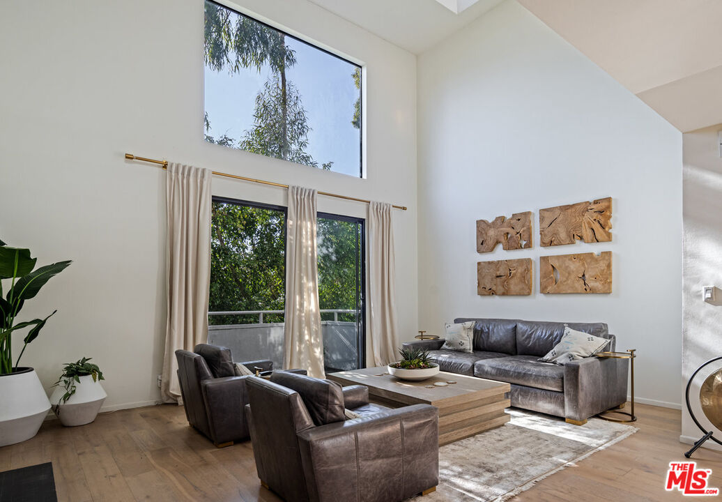 1401 Camden Ave Unit: 5
