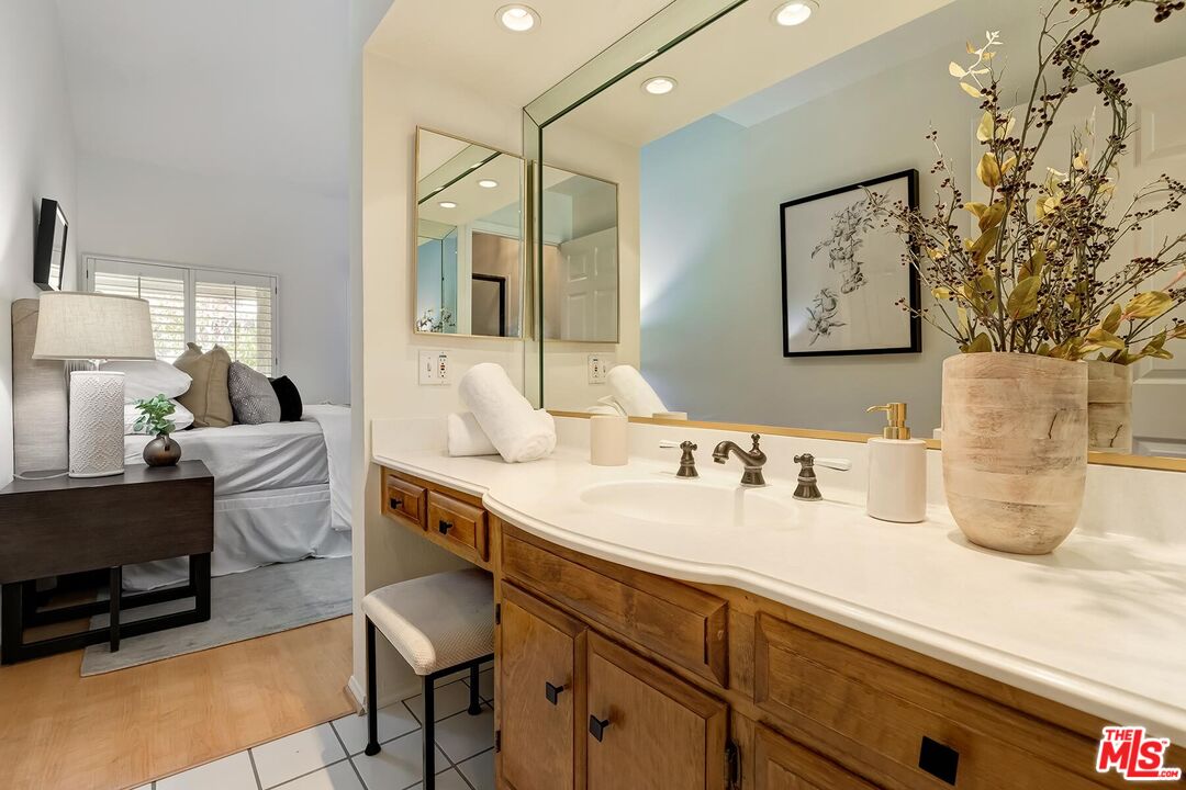 8601 Falmouth Ave Unit: 414