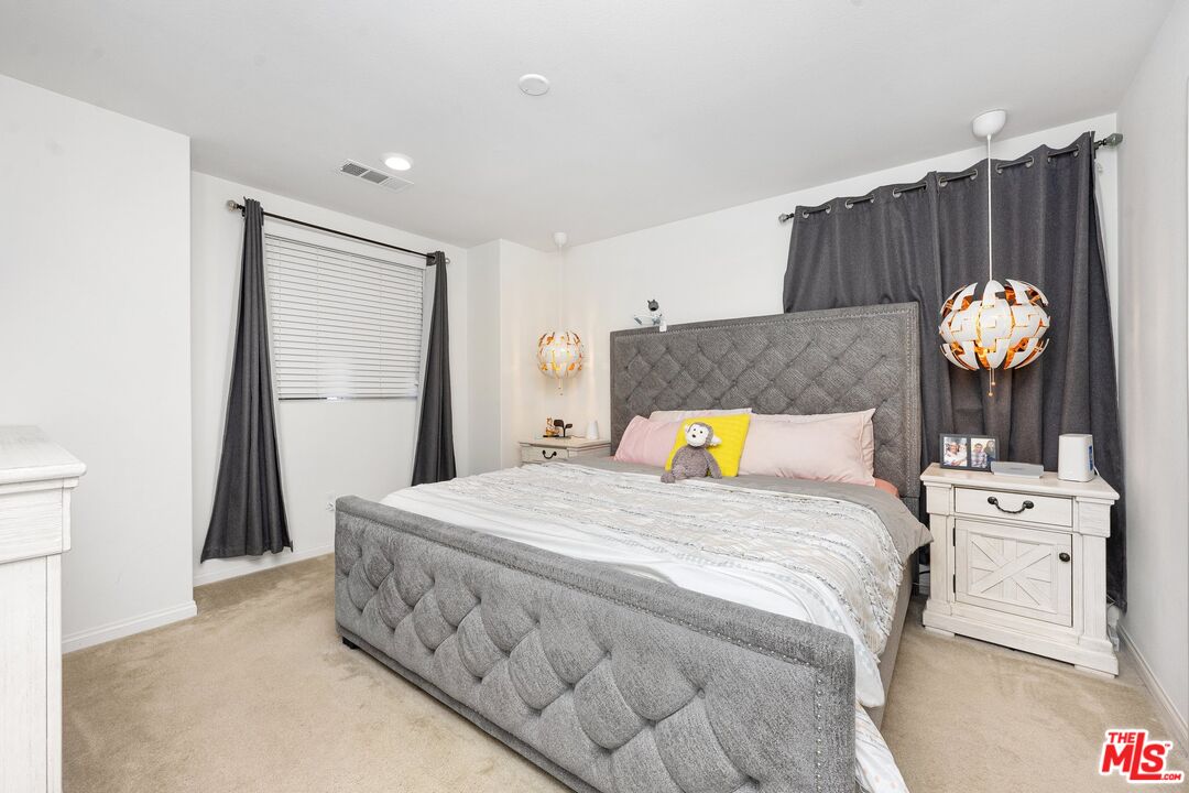 9119 Foster Ln