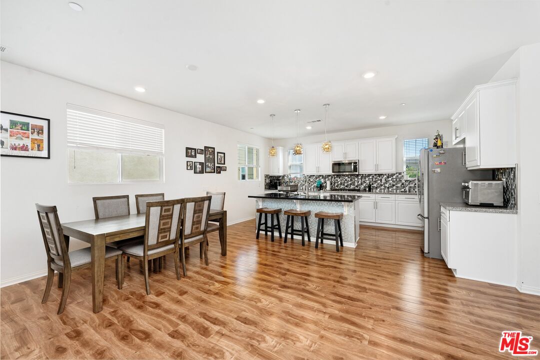 9119 Foster Ln