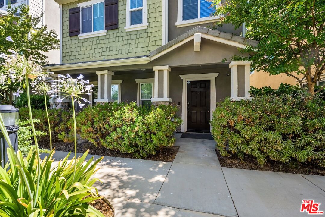 9119 Foster Ln