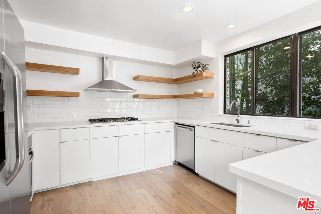 1401 Camden Ave Unit: 5