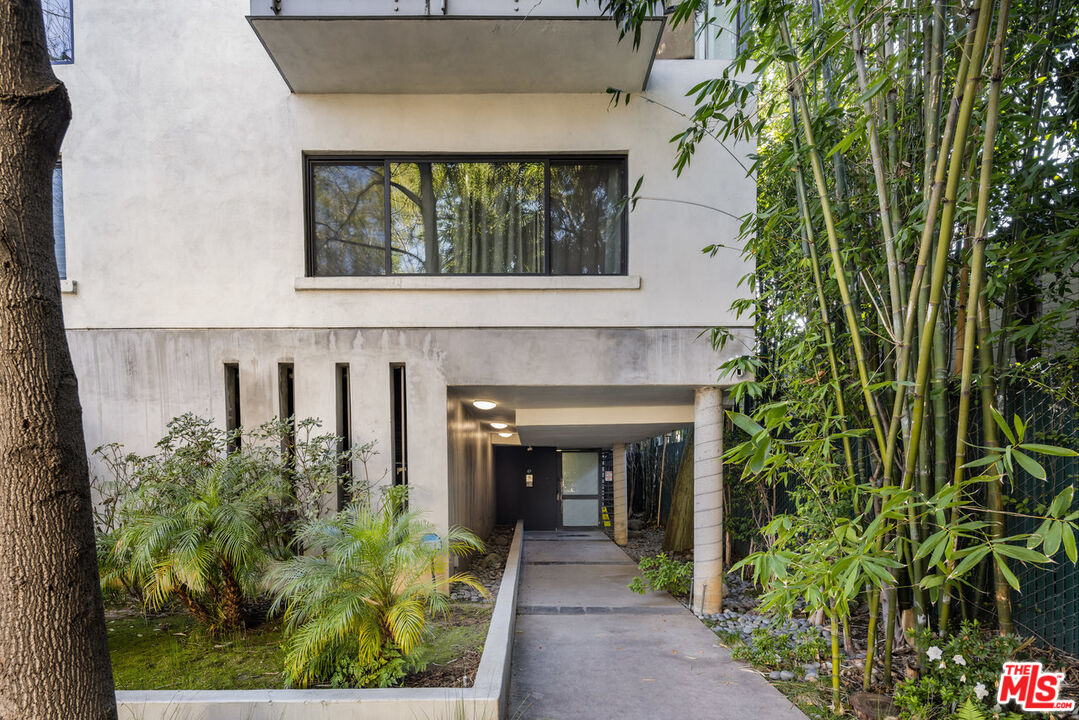 1401 Camden Ave Unit: 5