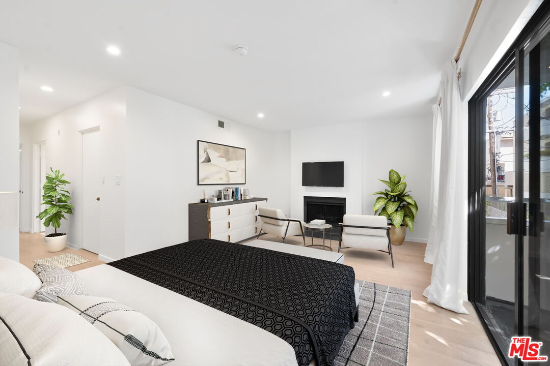 1401 Camden Ave Unit: 5