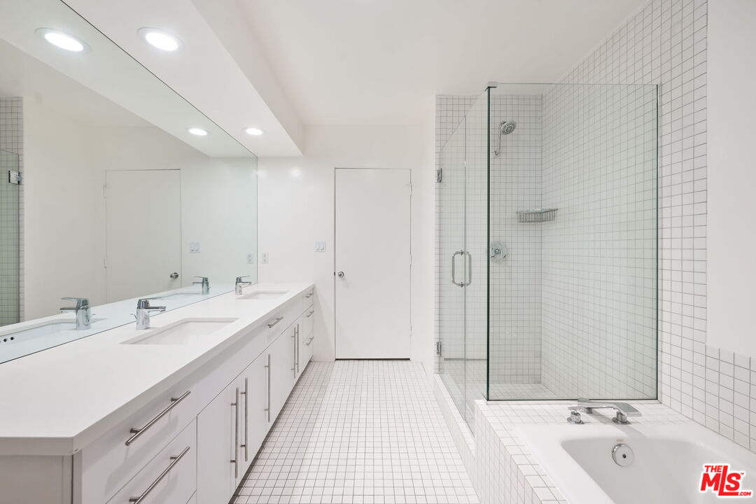 1401 Camden Ave Unit: 5