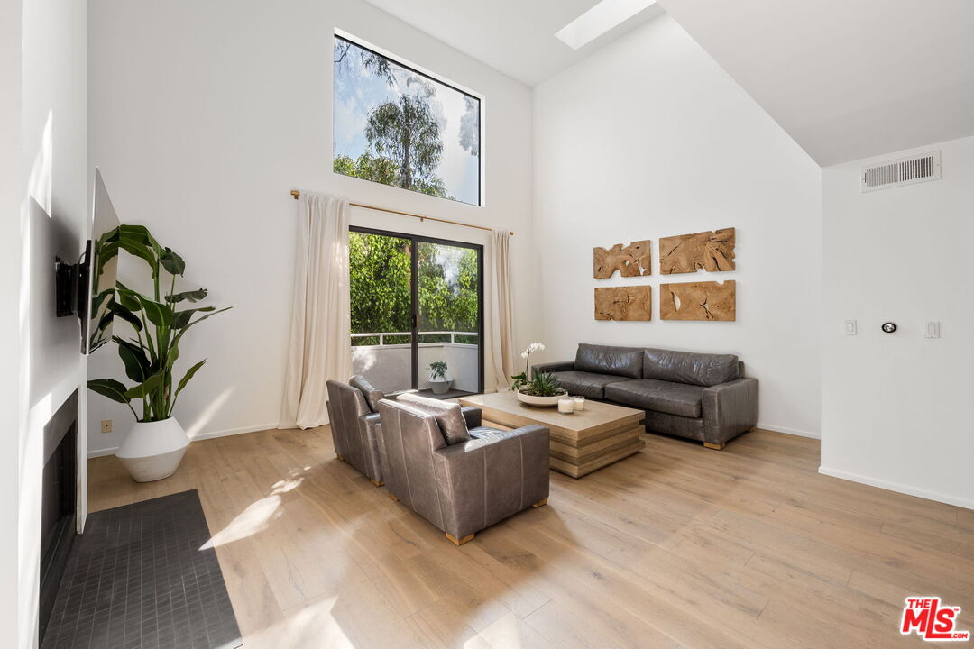 1401 Camden Ave Unit: 5