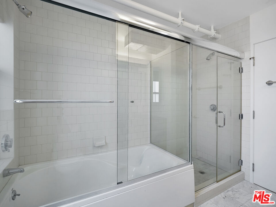 746 S Los Angeles St Unit: 1201