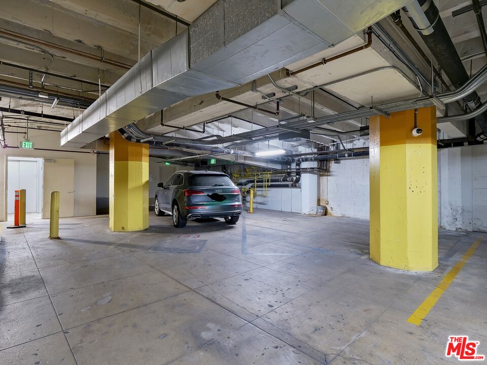 746 S Los Angeles St Unit: 1201