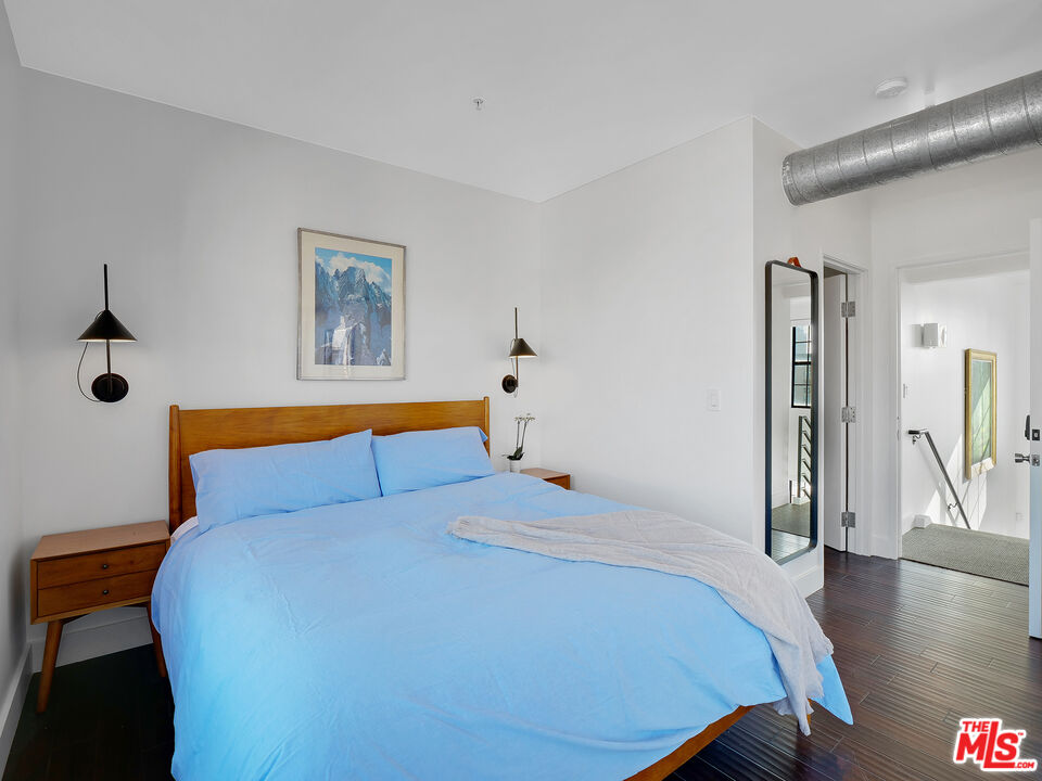 746 S Los Angeles St Unit: 1201