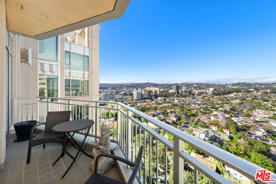 10727 Wilshire Blvd Unit: 2104
