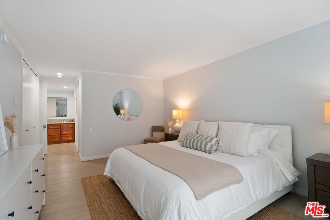 11918 Kiowa Ave Unit: 203